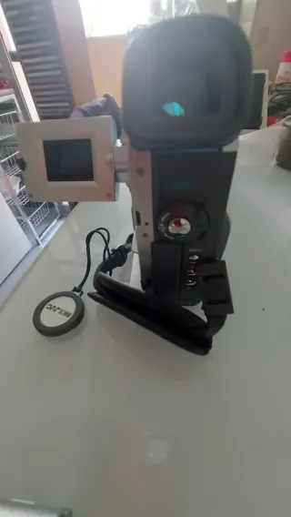 Mini videocámara digital JVC