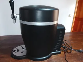 Enfriador y dispensador de barriles
