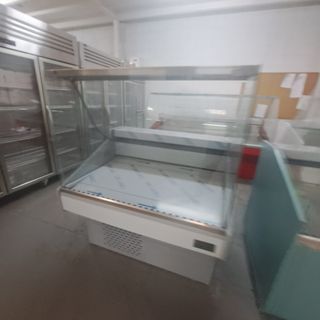 Vitrina expositora a medida