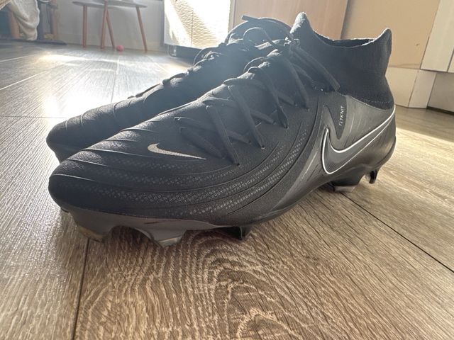 Botas de fútbol Nike negras Talla 42,5 CYCLONE 360