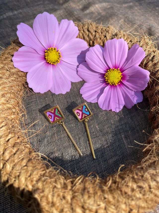 Pendientes artesanales batik Filipinas