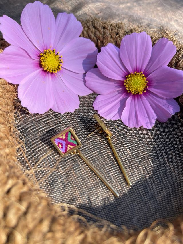 Pendientes artesanales batik Filipinas