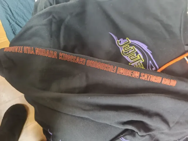 Sudadera Jujutsu Kaisen Primark Negra