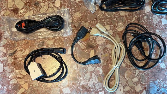 Lotto Cavi Alimentazione PC/Monitor/Elettronica