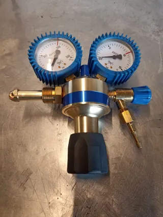 Regulador Presión Oxígeno Doble Manómetro