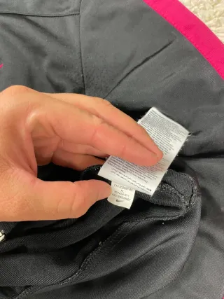 ¡¡OFERTA!! Talla XL Chaqueta Nike Negra y Rosa