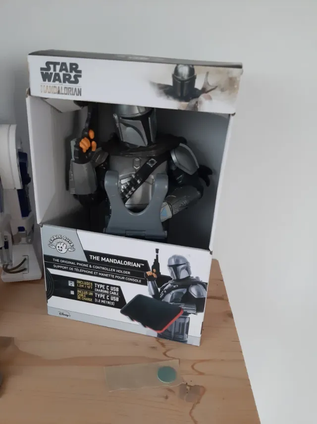 Soporte móvil Mando Mandaloriano