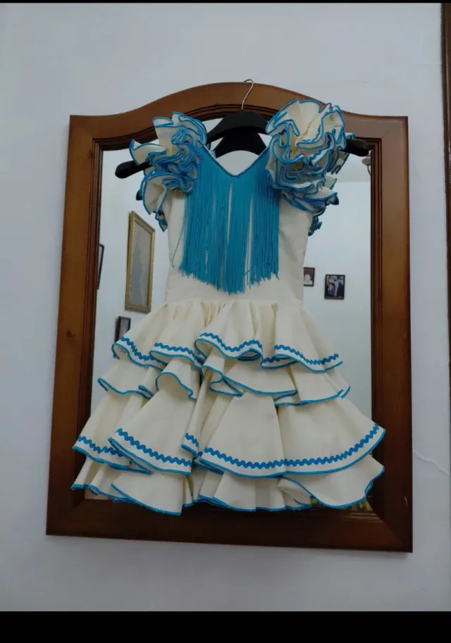 Traje de flamenca niña talla 4