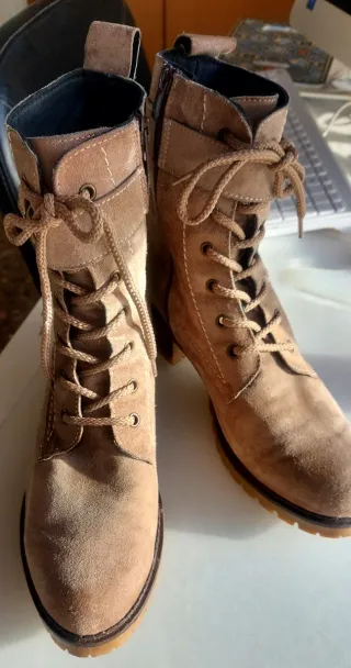 Botín de mujer beige, piel .