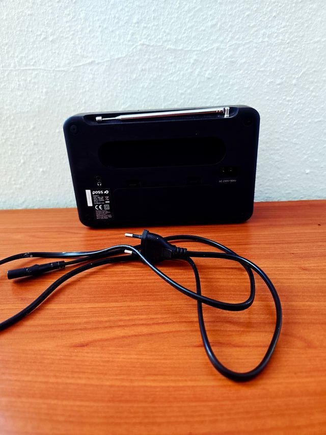 Radio portátil negra