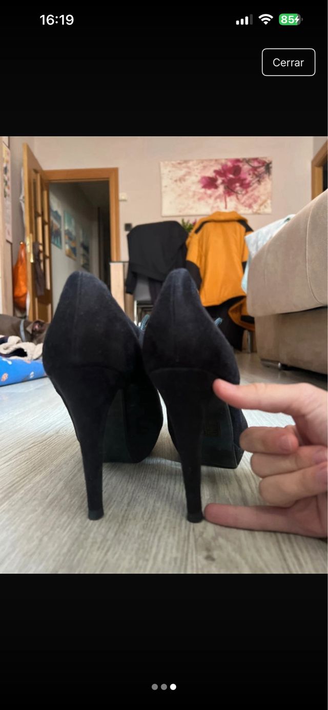 Botines de tacón negros con cordones