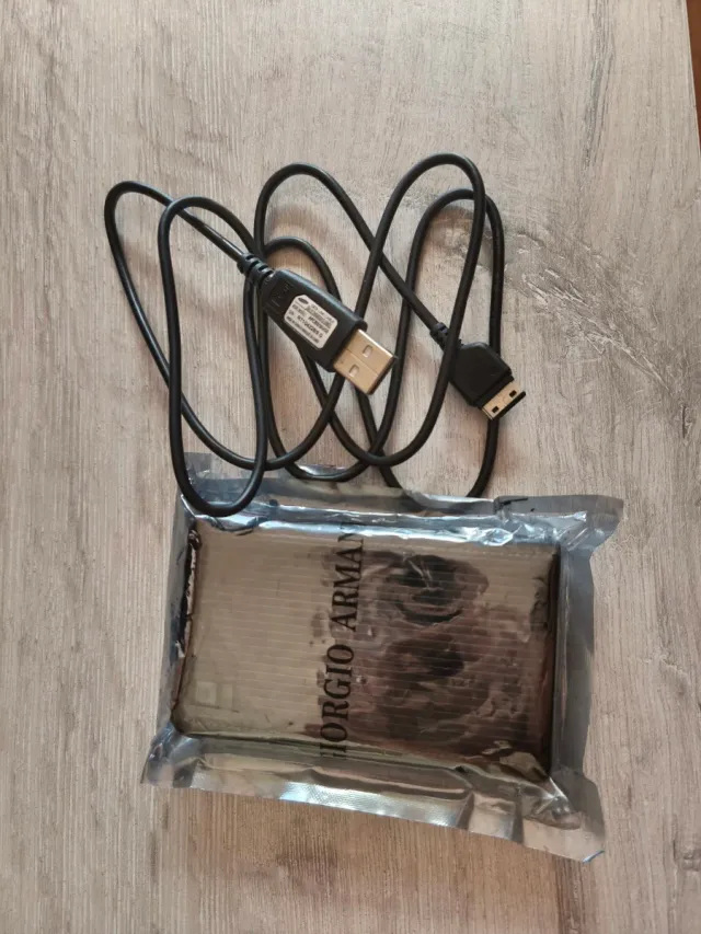 Teléfono Giorgio Armani Vintage Negro