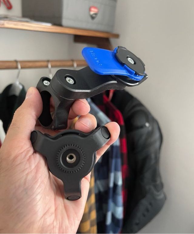 Soporte Móvil similar a Quad Lock con Amortiguador