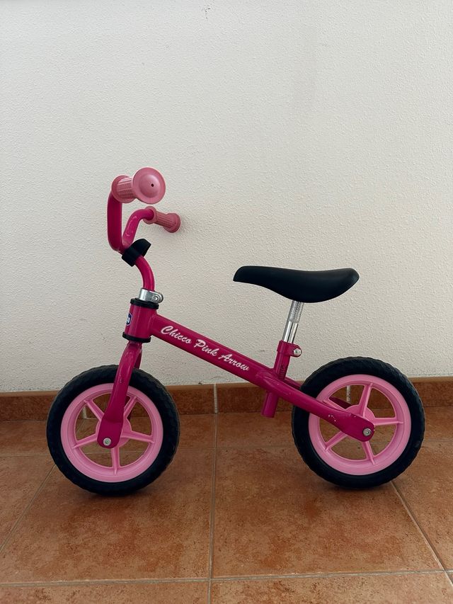 Bicicleta de equilibrio Chicco Pink Arrow