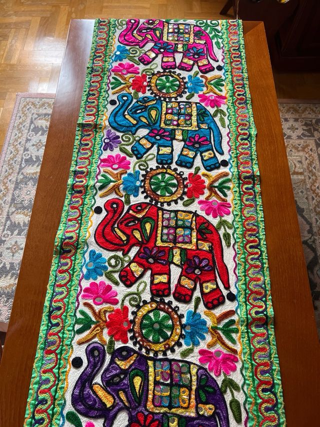 Preciosas decoraciones/tela/ mantel tela bordada