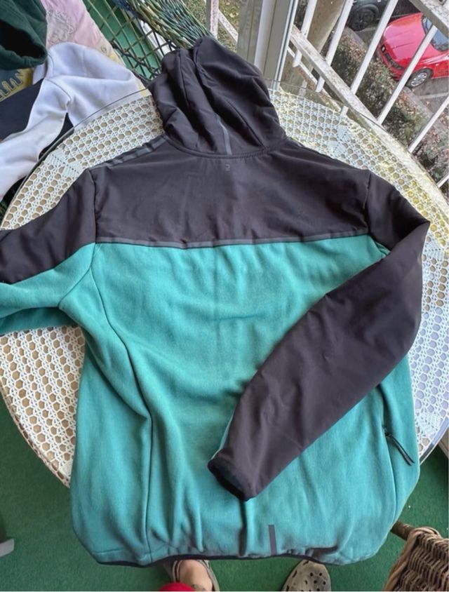 Sudadera Riverside Negra y Turquesa