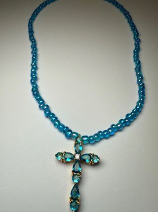 Collar Cruz Perlas Azules y Doradas
