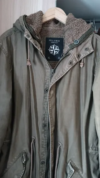 Abrigo Pull&Bear verde militar XL
