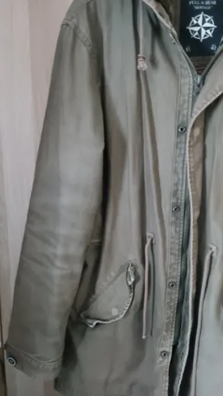 Abrigo Pull&Bear verde militar XL