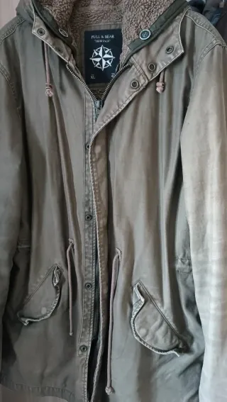Abrigo Pull&Bear verde militar XL