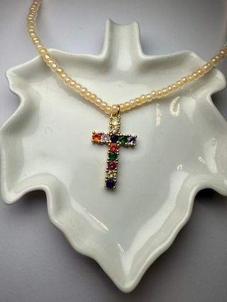 Collar Cruz Perlas Multicolor