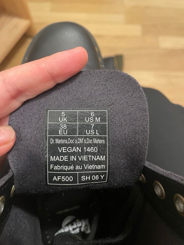 Botas Dr. Martens Talla 38 Veganas. casi nuevas