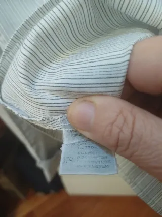 Camicetta a righe con polsini