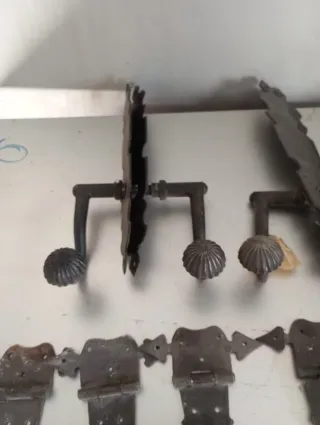 5 herrajes de puerta estilo rústico