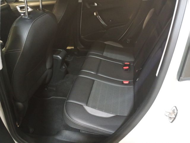 Peugeot 2008 1.6 BlueHDI 120 CV