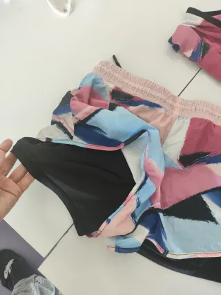 Conjunto deportivo top y shorts