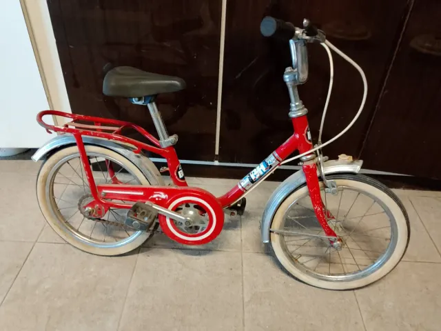 Bicicleta BH infantil roja