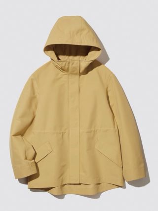 Chaqueta Uniqlo impermeable con capucha T. L
