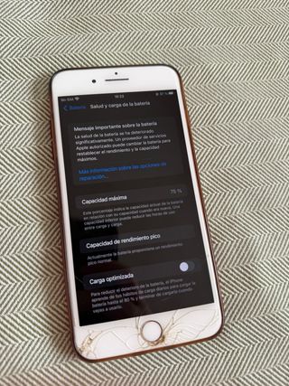 iPhone 8 Plus Rosa 64GB con Caja Original y funda.