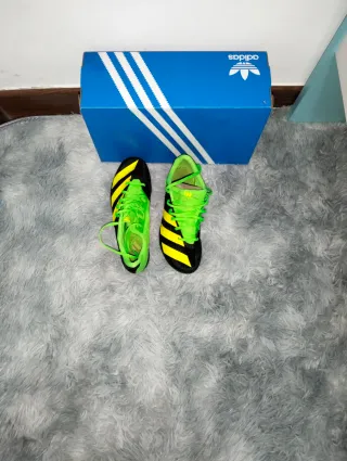 Zapatillas Adidas Clavos Medio Fondo