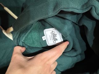 Sudadera corta verde y blanca