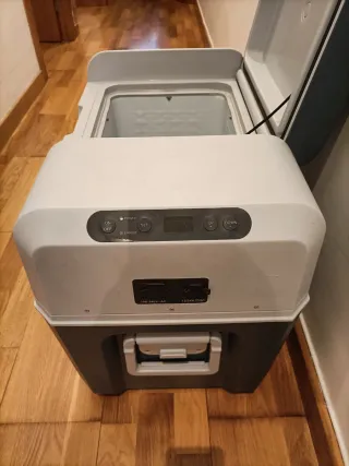 Nevera Mobicool FR40 12V/220V