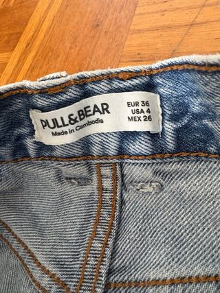 Pantalón vaquero desgastado azul