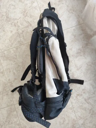Mochila Montaña y Trekking Forclaz 60L