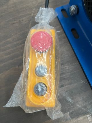 Cabestrante Eléctrico SOLIDHUB SW-1000.