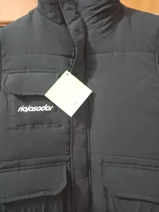 Chaleco negro nuevo Talla M