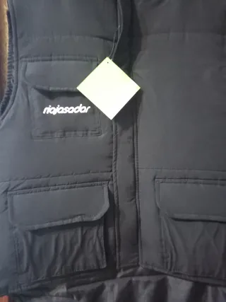 Chaleco negro nuevo Talla M