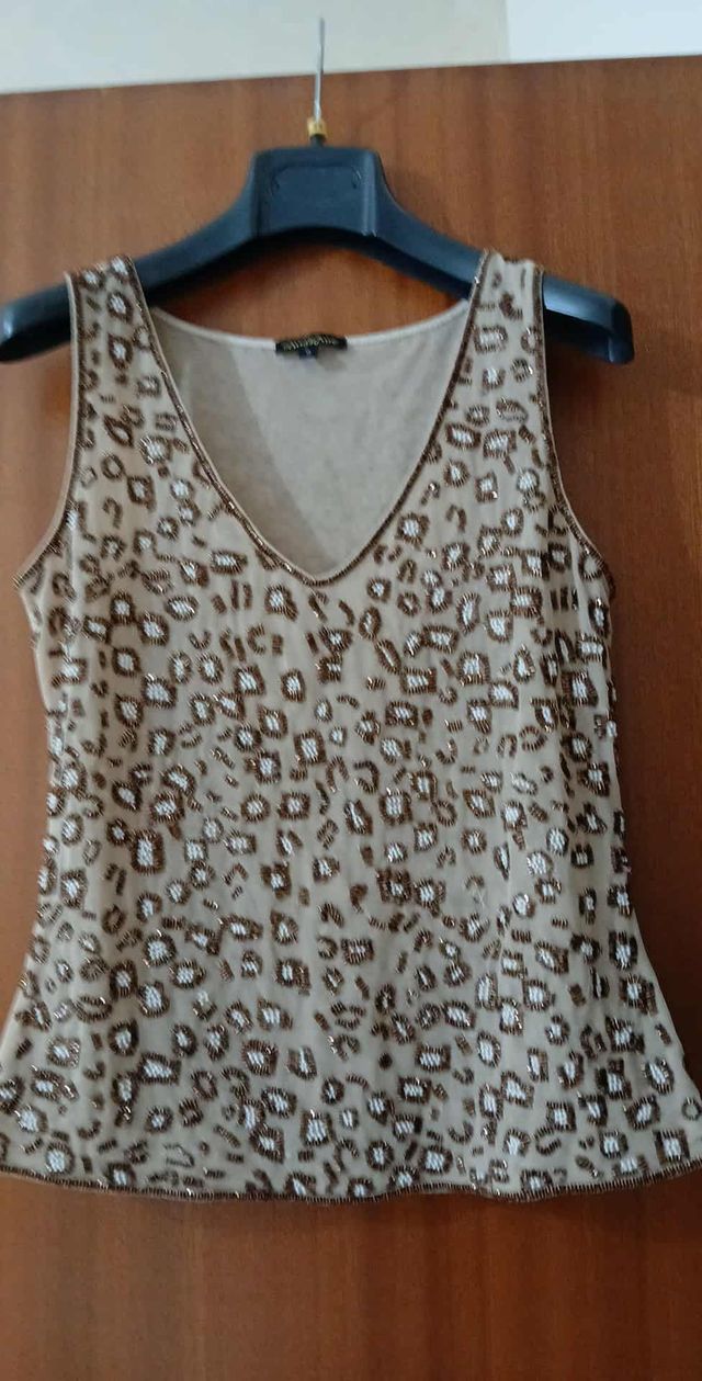 Top con paillettes beige e oro