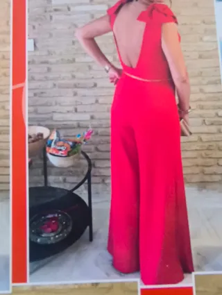 Mono rojo Coosy con volantes