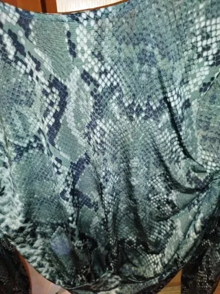 Body mujer estampado serpiente