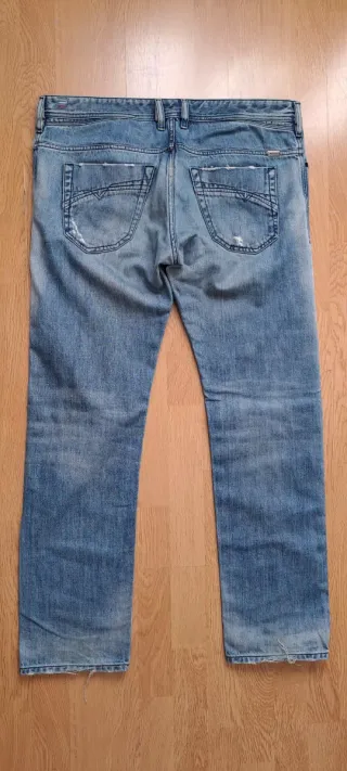Pantalón vaquero Diesel talla 34