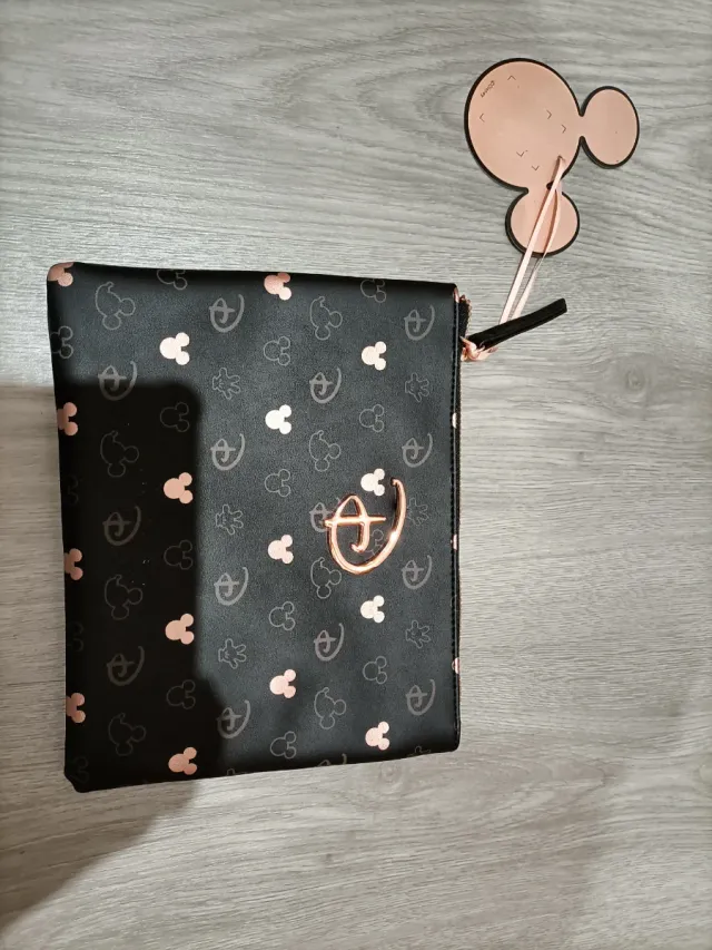 Neceser Disney Negro y Dorado Nuevo
