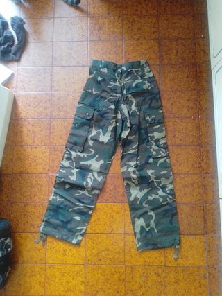 Pantalón militar camuflaje mujer