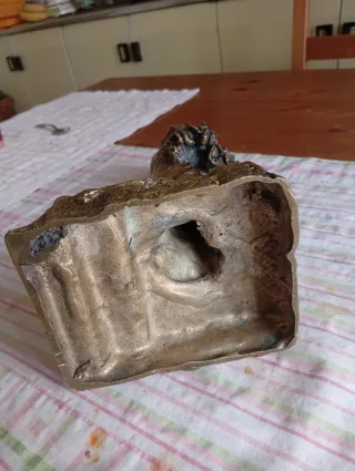 Statua antica donna bronzo