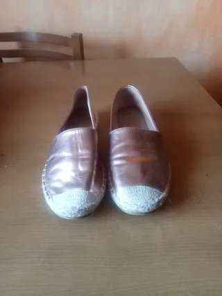 Alpargatas doradas mujer talla 40