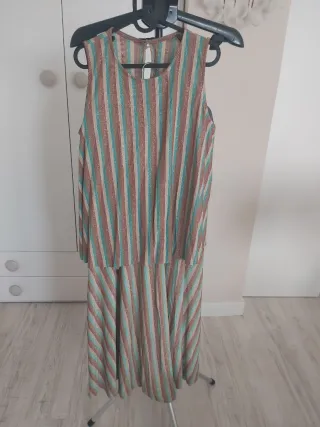 Conjunto de falda y top marca Jot